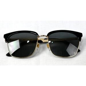 Gucci Unisex Sunglasses GG0697S 001